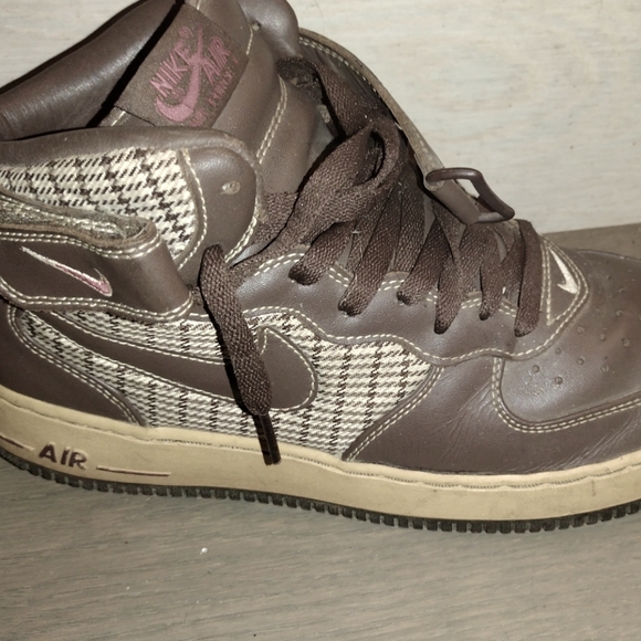 Make an offer..ultra rare premium AF1 chocolate.. - Picture 1 of 3
